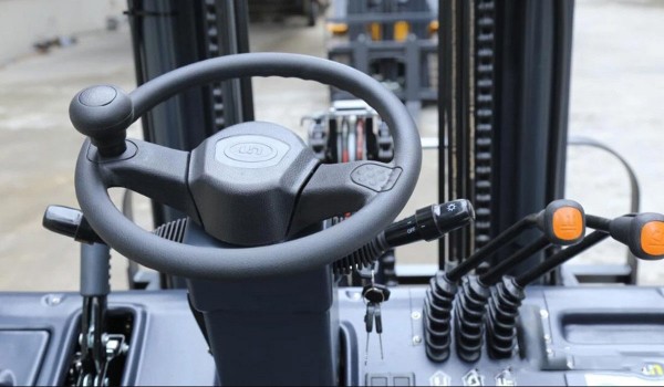 Diesel forklift REGO FD15T - 1.5t.