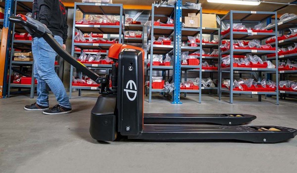 Electric pallet truck REGO EPL154-185 Li-ion - 1.5t/1.8t.