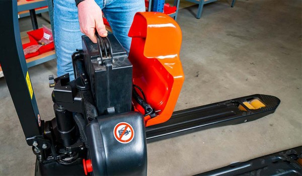 Ηλεκτροκίνητο παλετοφόρο REGO EPL154-185 Li-ion - 1,5/1,8 τόνων